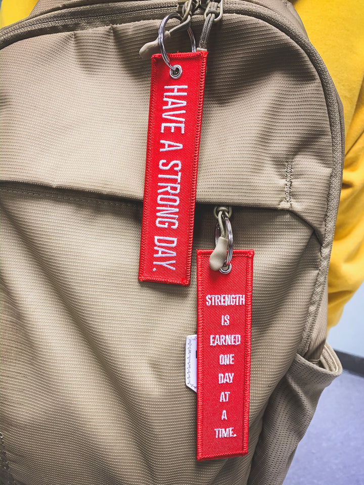 HAVE A STRONG DAY. | MENTAL HEALTH | (RED)FLIGHT KEYCHAIN - LOVE, ANXIETY, DEPRESSION - HAVE A STRONG DAY. 