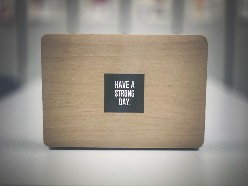 BLACK VINYL STICKER | HAVE A STRONG DAY. | MENTAL HEALTH | LOVE, ANXIETY, DEPRESSION, SELF-CARE - HAVE A STRONG DAY. 